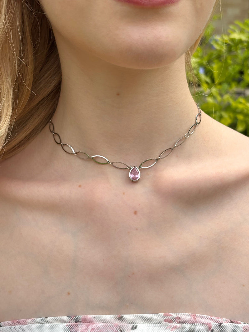 collier diadme sur modèle
