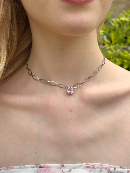 collier diadme sur modèle